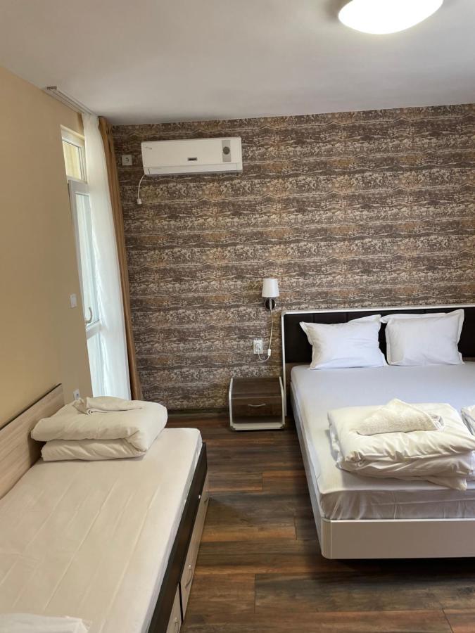 Family Hotel Malibu Chernomorets Luaran gambar