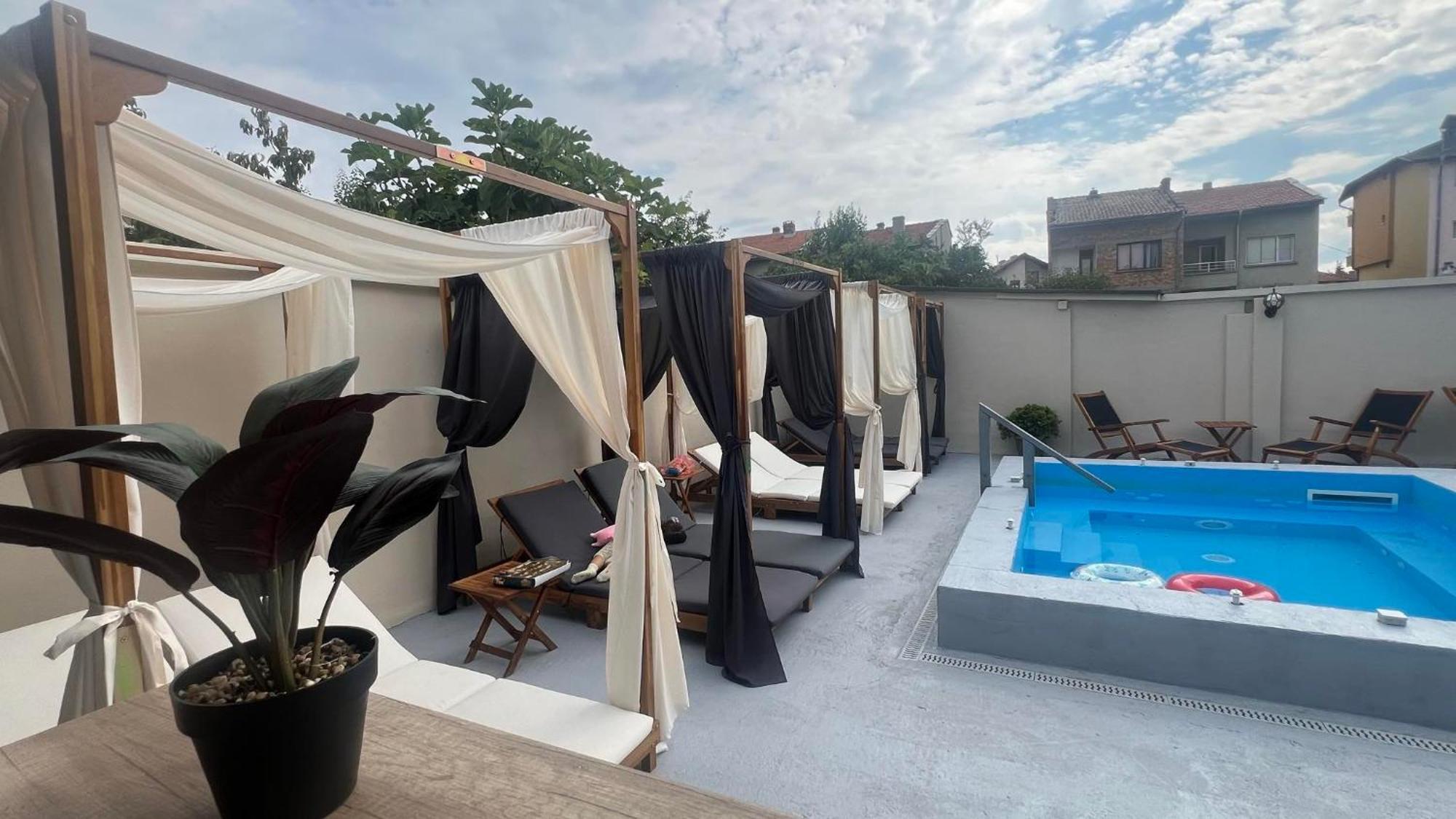 Family Hotel Malibu Chernomorets Luaran gambar
