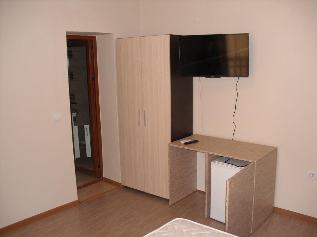 Family Hotel Malibu Chernomorets Luaran gambar