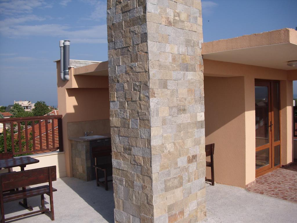 Family Hotel Malibu Chernomorets Luaran gambar