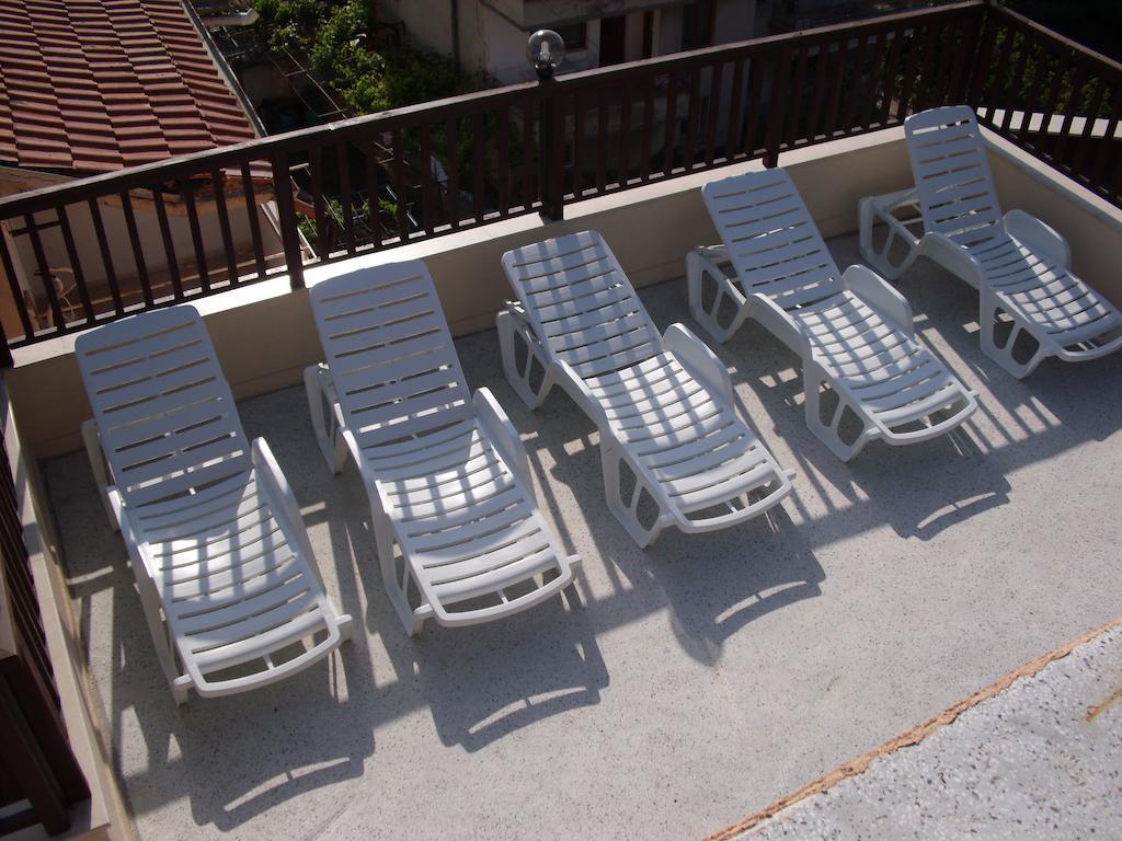 Family Hotel Malibu Chernomorets Luaran gambar